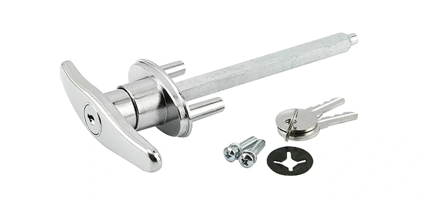 Old Style Garage Door Locks Replacements in La Presa, California