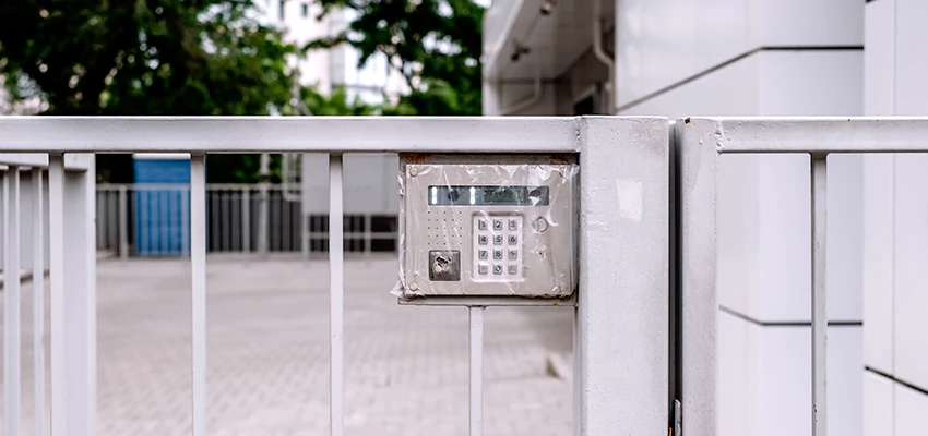 Gate Locks For Metal Gates in La Presa, California