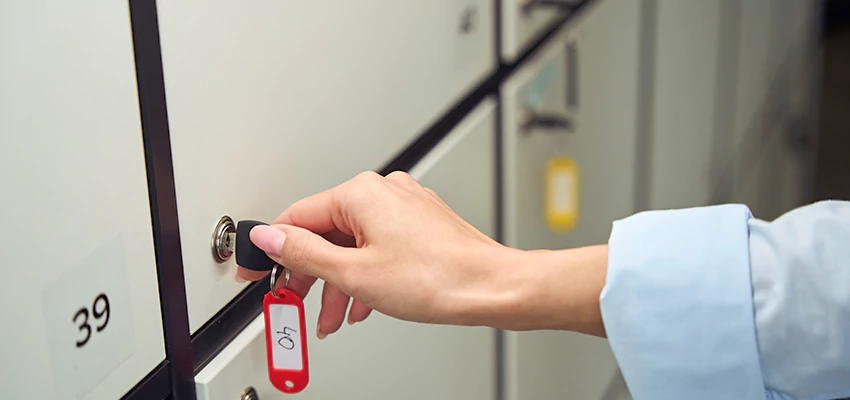 Upgrading File Cabinet Locks in La Presa, California